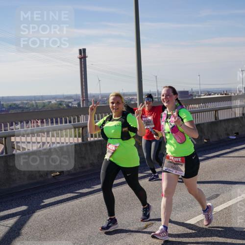 03.10.2025 - Köhlbrandbrückenlauf Michael Burmester http://msf.ph/oto/9118822 03.10.2025 13:00:10 Position 2 6412 meine-sportfotos.de