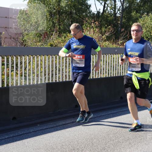 03.10.2025 - Köhlbrandbrückenlauf Strokosch-Dieckow http://msf.ph/oto/9118848 03.10.2025 12:55:40 Position 3 6685, 6686 meine-sportfotos.de
