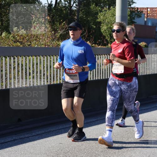 03.10.2025 - Köhlbrandbrückenlauf Strokosch-Dieckow http://msf.ph/oto/9118858 03.10.2025 12:55:42 Position 3 6517, 4538 meine-sportfotos.de