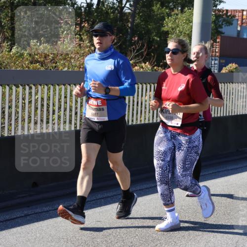 03.10.2025 - Köhlbrandbrückenlauf Strokosch-Dieckow http://msf.ph/oto/9118868 03.10.2025 12:55:43 Position 3 6517, 4538 meine-sportfotos.de