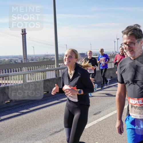 03.10.2025 - Köhlbrandbrückenlauf Michael Burmester http://msf.ph/oto/9118889 03.10.2025 13:00:13 Position 2 5482, 5463 meine-sportfotos.de