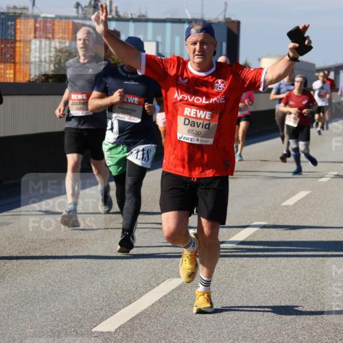 03.10.2025 - Köhlbrandbrückenlauf Strokosch-Dieckow http://msf.ph/oto/9118895 03.10.2025 12:55:48 Position 3 6116, 4689, 6742, 6530, 4188 meine-sportfotos.de