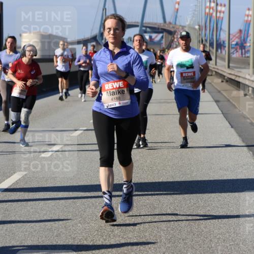 03.10.2025 - Köhlbrandbrückenlauf Strokosch-Dieckow http://msf.ph/oto/9118909 03.10.2025 12:55:50 Position 3 5029, 4188 meine-sportfotos.de