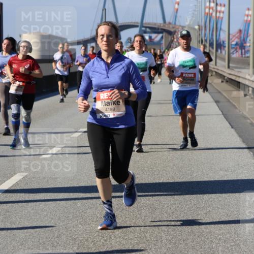 03.10.2025 - Köhlbrandbrückenlauf Strokosch-Dieckow http://msf.ph/oto/9118916 03.10.2025 12:55:50 Position 3 4188 meine-sportfotos.de
