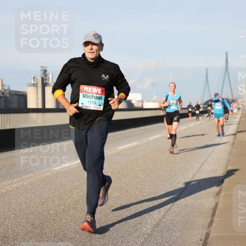 03.10.2025 - Köhlbrandbrückenlauf Lena Gebhardt http://msf.ph/oto/9118949 03.10.2025 09:45:05 Position 2 1133 meine-sportfotos.de