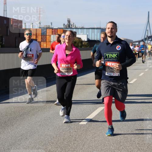03.10.2025 - Köhlbrandbrückenlauf Strokosch-Dieckow http://msf.ph/oto/9118987 03.10.2025 12:56:02 Position 3 6690, 4568, 5689 meine-sportfotos.de