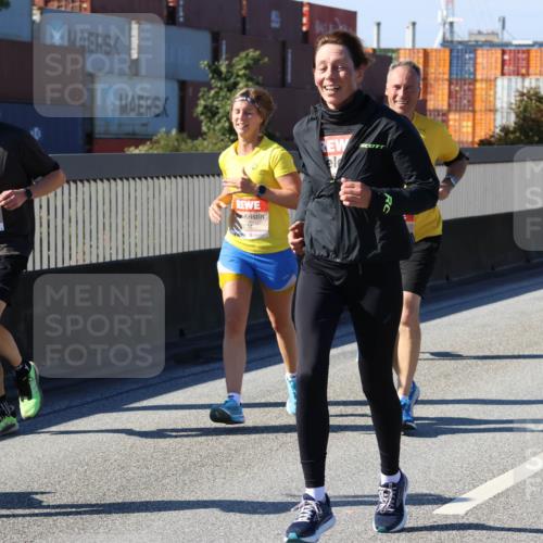 03.10.2025 - Köhlbrandbrückenlauf Strokosch-Dieckow http://msf.ph/oto/9119075 03.10.2025 12:56:21 Position 3 4858 meine-sportfotos.de