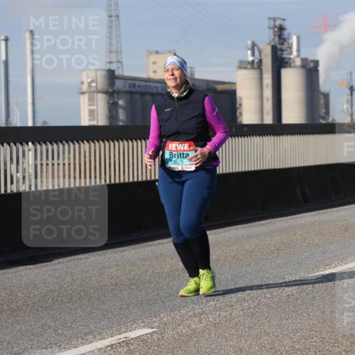 03.10.2025 - Köhlbrandbrückenlauf Lena Gebhardt http://msf.ph/oto/9119099 03.10.2025 10:26:02 Position 2 3575, 3 meine-sportfotos.de