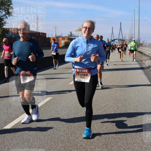 03.10.2025 - Köhlbrandbrückenlauf Strokosch-Dieckow http://msf.ph/oto/9119106 03.10.2025 12:56:27 Position 3 4656, 5145 meine-sportfotos.de