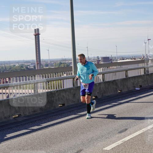 03.10.2025 - Köhlbrandbrückenlauf Michael Burmester http://msf.ph/oto/9119115 03.10.2025 13:00:25 Position 2  meine-sportfotos.de
