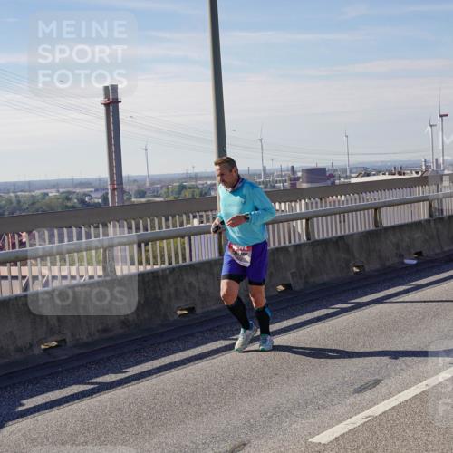 03.10.2025 - Köhlbrandbrückenlauf Michael Burmester http://msf.ph/oto/9119122 03.10.2025 13:00:25 Position 2  meine-sportfotos.de