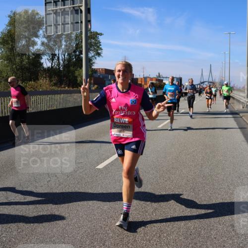 03.10.2025 - Köhlbrandbrückenlauf Strokosch-Dieckow http://msf.ph/oto/9119124 03.10.2025 12:56:29 Position 3 5908, 5916 meine-sportfotos.de