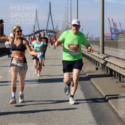 03.10.2025 - Köhlbrandbrückenlauf Strokosch-Dieckow http://msf.ph/oto/9119151 03.10.2025 12:56:32 Position 3 5644, 6185 meine-sportfotos.de