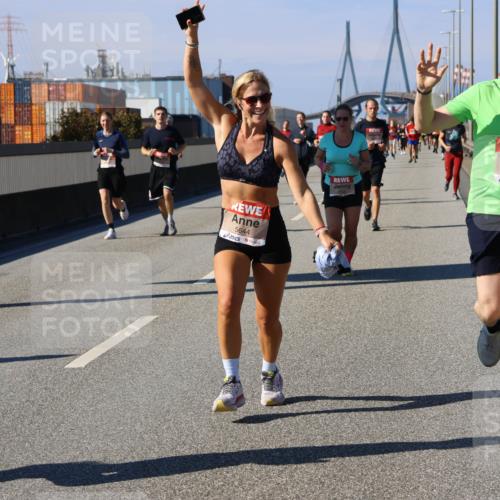 03.10.2025 - Köhlbrandbrückenlauf Strokosch-Dieckow http://msf.ph/oto/9119160 03.10.2025 12:56:33 Position 3 5644, 6185 meine-sportfotos.de