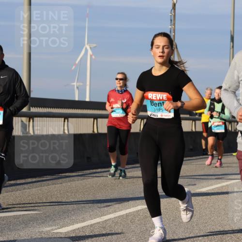 03.10.2025 - Köhlbrandbrückenlauf Strokosch-Dieckow http://msf.ph/oto/9119163 03.10.2025 09:52:52 Position 2 3148, 3125, 1692 meine-sportfotos.de