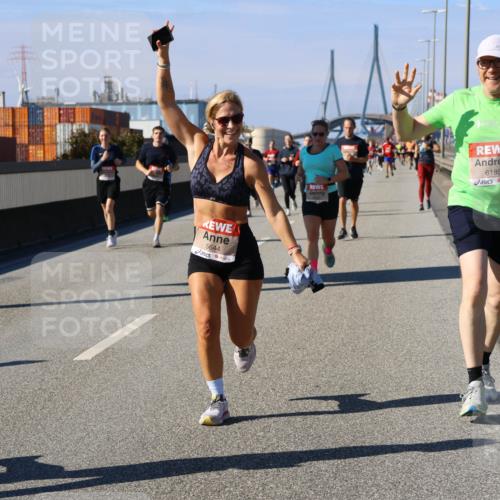 03.10.2025 - Köhlbrandbrückenlauf Strokosch-Dieckow http://msf.ph/oto/9119176 03.10.2025 12:56:33 Position 3 5644, 6185 meine-sportfotos.de