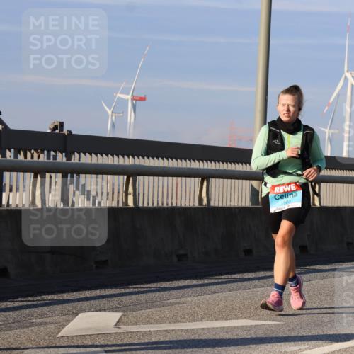 03.10.2025 - Köhlbrandbrückenlauf Strokosch-Dieckow http://msf.ph/oto/9119182 03.10.2025 09:52:56 Position 2 1503 meine-sportfotos.de