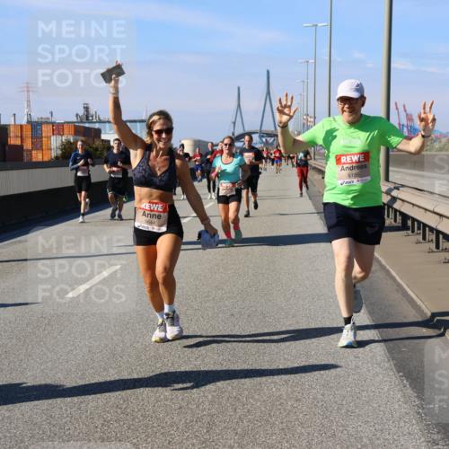 03.10.2025 - Köhlbrandbrückenlauf Strokosch-Dieckow http://msf.ph/oto/9119189 03.10.2025 12:56:33 Position 3 5644, 6185 meine-sportfotos.de