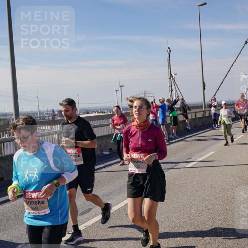 03.10.2025 - Köhlbrandbrückenlauf Michael Burmester http://msf.ph/oto/9119195 03.10.2025 13:00:30 Position 2 6547, 498, 8499 meine-sportfotos.de