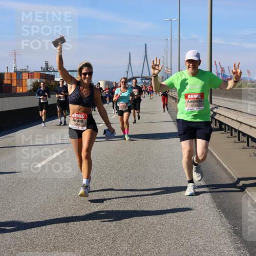 03.10.2025 - Köhlbrandbrückenlauf Strokosch-Dieckow http://msf.ph/oto/9119198 03.10.2025 12:56:33 Position 3 5644, 6185 meine-sportfotos.de