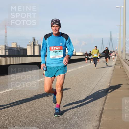 03.10.2025 - Köhlbrandbrückenlauf Lena Gebhardt http://msf.ph/oto/9119200 03.10.2025 09:45:10 Position 2 3317 meine-sportfotos.de