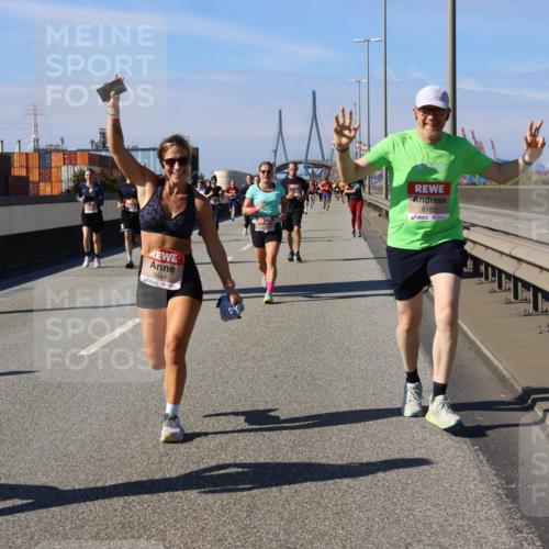 03.10.2025 - Köhlbrandbrückenlauf Strokosch-Dieckow http://msf.ph/oto/9119208 03.10.2025 12:56:33 Position 3 5644, 6185 meine-sportfotos.de