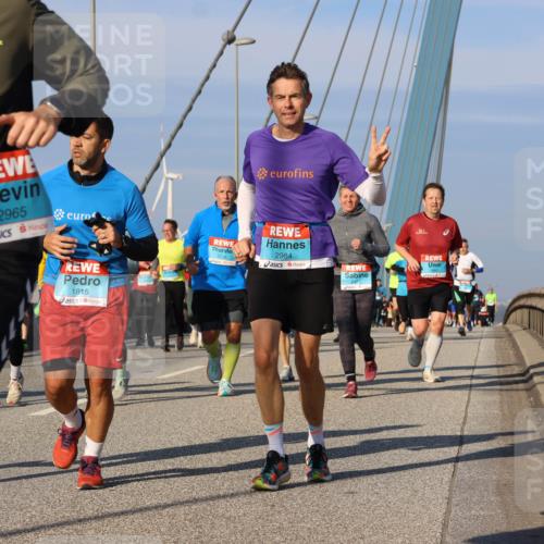 03.10.2025 - Köhlbrandbrückenlauf Strokosch-Dieckow http://msf.ph/oto/9119238 03.10.2025 09:53:03 Position 2 2965, 3676, 2984, 1815, 2421 meine-sportfotos.de
