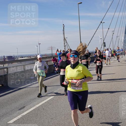03.10.2025 - Köhlbrandbrückenlauf Michael Burmester http://msf.ph/oto/9119252 03.10.2025 13:00:33 Position 2 4985 meine-sportfotos.de