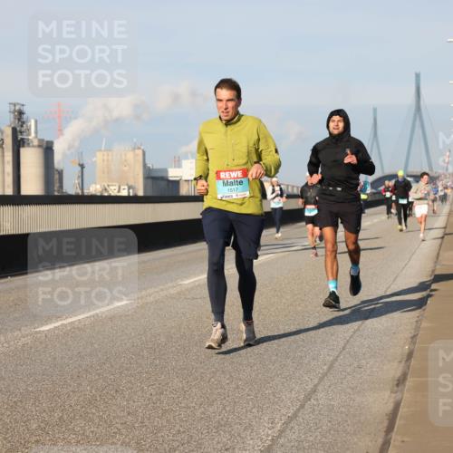 03.10.2025 - Köhlbrandbrückenlauf Lena Gebhardt http://msf.ph/oto/9119254 03.10.2025 09:45:13 Position 2 1517 meine-sportfotos.de