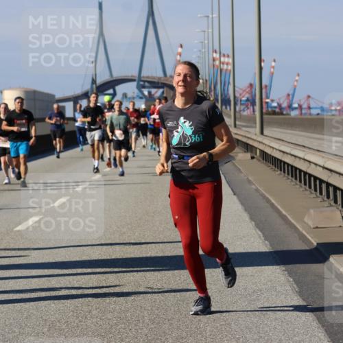 03.10.2025 - Köhlbrandbrückenlauf Strokosch-Dieckow http://msf.ph/oto/9119289 03.10.2025 12:56:40 Position 3 361 meine-sportfotos.de