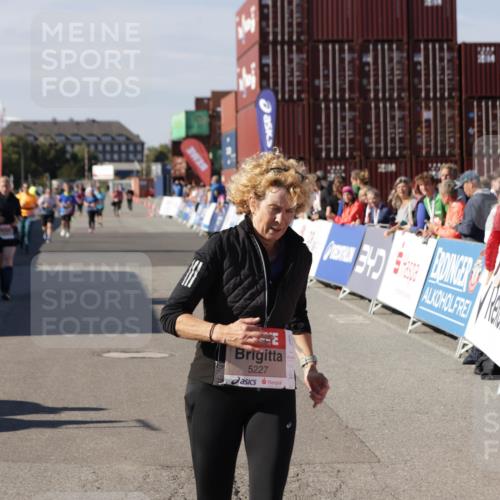 03.10.2025 - Köhlbrandbrückenlauf Jannik Wohlers http://msf.ph/oto/9119297 03.10.2025 13:34:53 Ziel 4112, 4498, 4767, 5227, 6196, 6357, 6434 meine-sportfotos.de