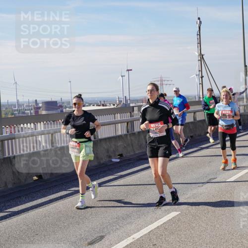03.10.2025 - Köhlbrandbrückenlauf Michael Burmester http://msf.ph/oto/9119310 03.10.2025 13:00:39 Position 2  meine-sportfotos.de