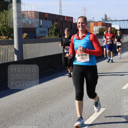 03.10.2025 - Köhlbrandbrückenlauf Strokosch-Dieckow http://msf.ph/oto/9119321 03.10.2025 12:56:45 Position 3 4448 meine-sportfotos.de