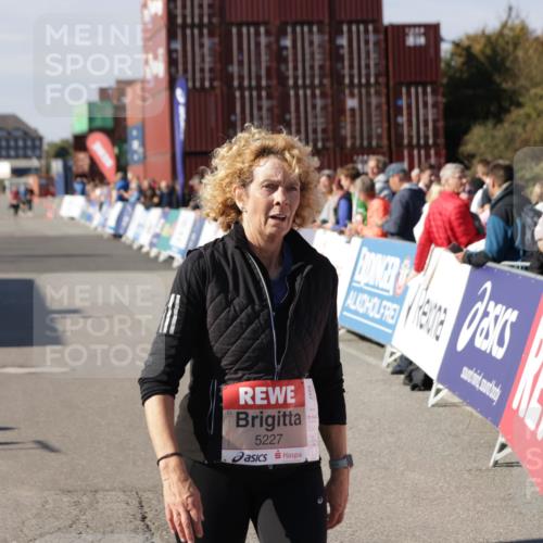 03.10.2025 - Köhlbrandbrückenlauf Jannik Wohlers http://msf.ph/oto/9119366 03.10.2025 13:34:53 Ziel 4112, 4498, 4767, 5227, 6196, 6357, 6434 meine-sportfotos.de