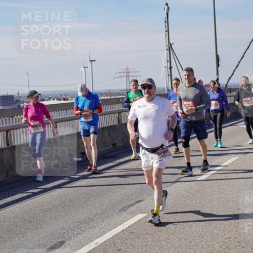 03.10.2025 - Köhlbrandbrückenlauf Michael Burmester http://msf.ph/oto/9119390 03.10.2025 13:00:43 Position 2 4459 meine-sportfotos.de