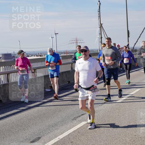 03.10.2025 - Köhlbrandbrückenlauf Michael Burmester http://msf.ph/oto/9119399 03.10.2025 13:00:43 Position 2 4459 meine-sportfotos.de