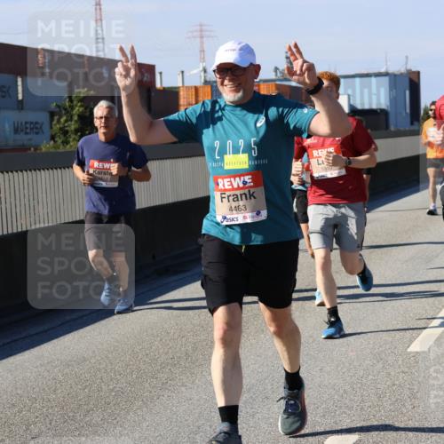 03.10.2025 - Köhlbrandbrückenlauf Strokosch-Dieckow http://msf.ph/oto/9119444 03.10.2025 12:56:56 Position 3 4513, 2025, 4463, 5910, 5911 meine-sportfotos.de
