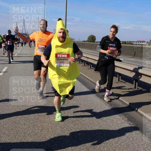03.10.2025 - Köhlbrandbrückenlauf Strokosch-Dieckow http://msf.ph/oto/9119458 03.10.2025 12:56:59 Position 3 6294, 4774 meine-sportfotos.de