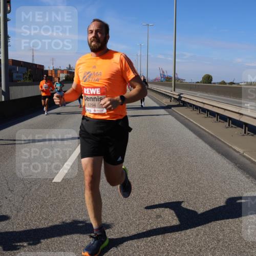 03.10.2025 - Köhlbrandbrückenlauf Strokosch-Dieckow http://msf.ph/oto/9119493 03.10.2025 12:57:00 Position 3 6294 meine-sportfotos.de