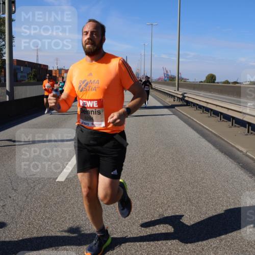 03.10.2025 - Köhlbrandbrückenlauf Strokosch-Dieckow http://msf.ph/oto/9119500 03.10.2025 12:57:00 Position 3 6294 meine-sportfotos.de