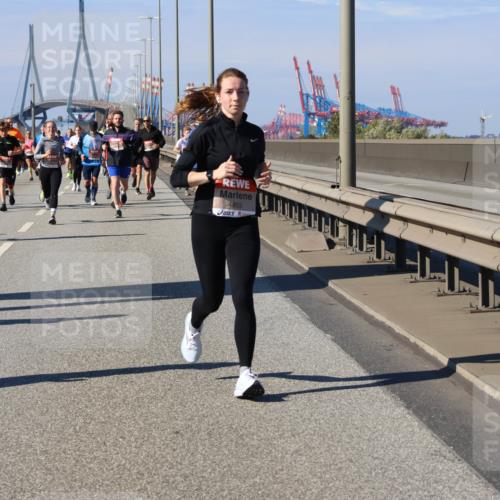 03.10.2025 - Köhlbrandbrückenlauf Strokosch-Dieckow http://msf.ph/oto/9119504 03.10.2025 12:57:03 Position 3 4855 meine-sportfotos.de