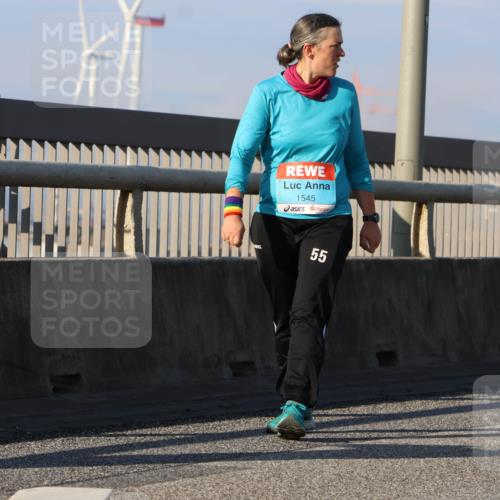 03.10.2025 - Köhlbrandbrückenlauf Strokosch-Dieckow http://msf.ph/oto/9119507 03.10.2025 09:53:27 Position 2 1545, 55, 595 meine-sportfotos.de