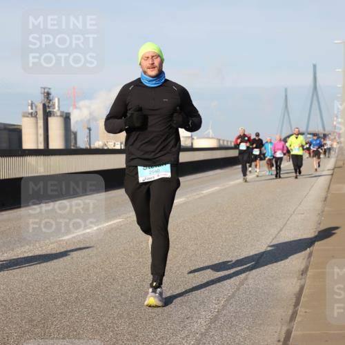 03.10.2025 - Köhlbrandbrückenlauf Lena Gebhardt http://msf.ph/oto/9119552 03.10.2025 09:45:23 Position 2 2940 meine-sportfotos.de