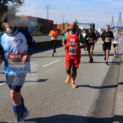 03.10.2025 - Köhlbrandbrückenlauf Strokosch-Dieckow http://msf.ph/oto/9119586 03.10.2025 12:57:13 Position 3 4306, 86, 5034 meine-sportfotos.de