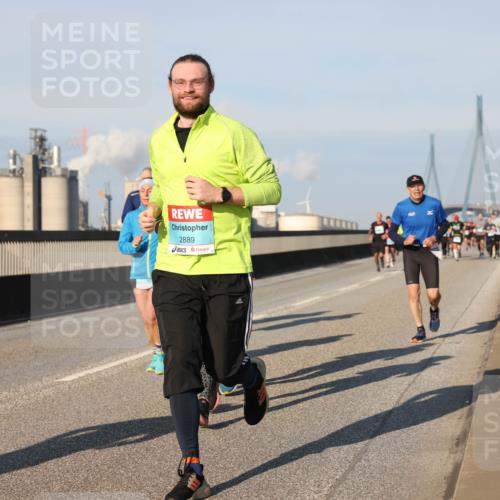03.10.2025 - Köhlbrandbrückenlauf Lena Gebhardt http://msf.ph/oto/9119618 03.10.2025 09:45:30 Position 2 2889 meine-sportfotos.de