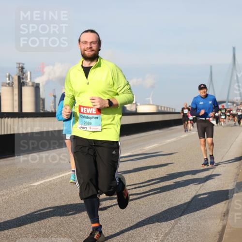 03.10.2025 - Köhlbrandbrückenlauf Lena Gebhardt http://msf.ph/oto/9119623 03.10.2025 09:45:30 Position 2 2889 meine-sportfotos.de
