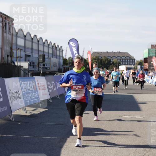 03.10.2025 - Köhlbrandbrückenlauf Jannik Wohlers http://msf.ph/oto/9119670 03.10.2025 13:35:07 Ziel 5360, 5427, 5557, 5604, 6265, 6434 meine-sportfotos.de