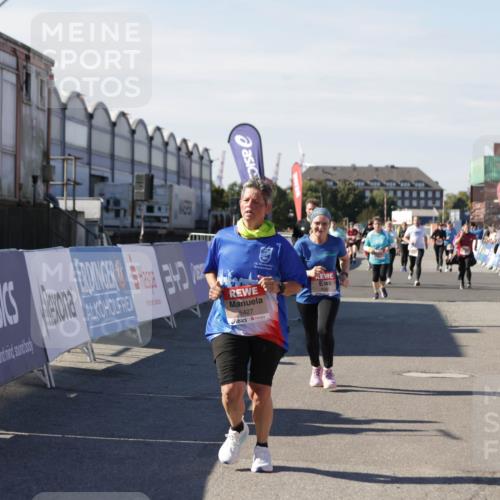 03.10.2025 - Köhlbrandbrückenlauf Jannik Wohlers http://msf.ph/oto/9119682 03.10.2025 13:35:07 Ziel 5360, 5427, 5557, 5604, 6265, 6434 meine-sportfotos.de