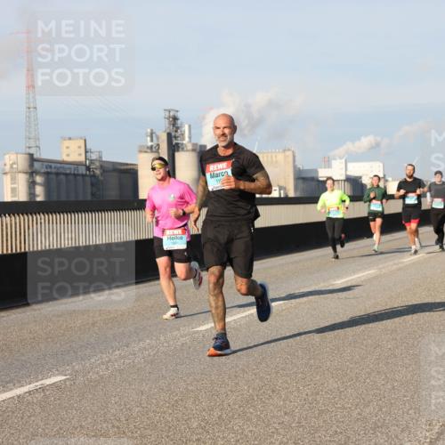 03.10.2025 - Köhlbrandbrückenlauf Lena Gebhardt http://msf.ph/oto/9119732 03.10.2025 09:45:39 Position 2 115 meine-sportfotos.de