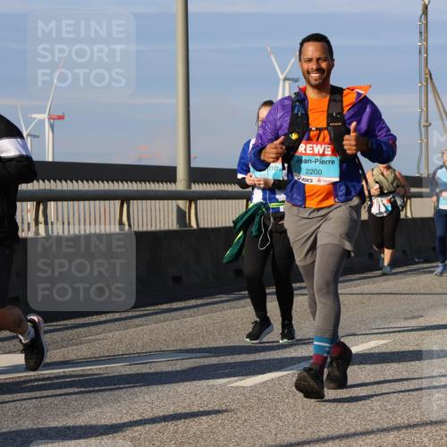 03.10.2025 - Köhlbrandbrückenlauf Strokosch-Dieckow http://msf.ph/oto/9119737 03.10.2025 09:53:55 Position 2 2200 meine-sportfotos.de